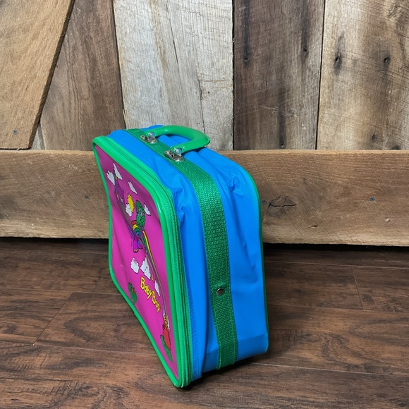 Vintage 1993 Lyons Group BARNEY & BABY BOP Graphic Suitcase Barney And Friends - Picture 2 of 7